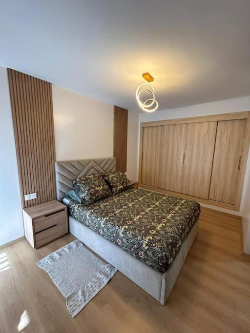 Apartment Face A La Cite Sportive Tangier