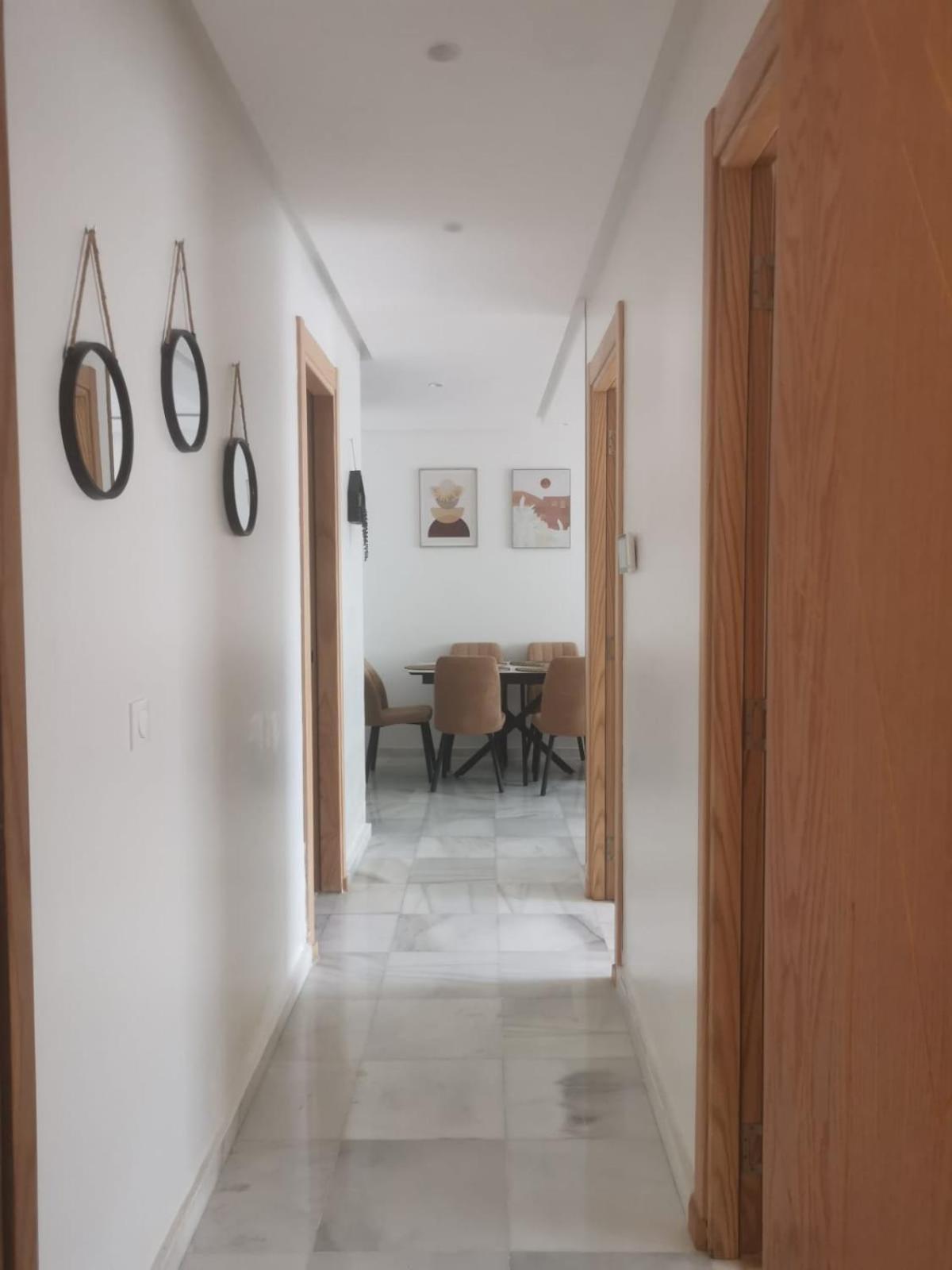 Face A La Cite Sportive Apartment *